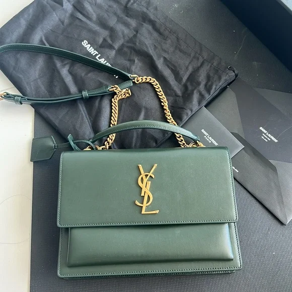 Authentic Saint Laurent Green Leather Shoulder Bag with Iconic YSL Logo. - Picture 13 of 16